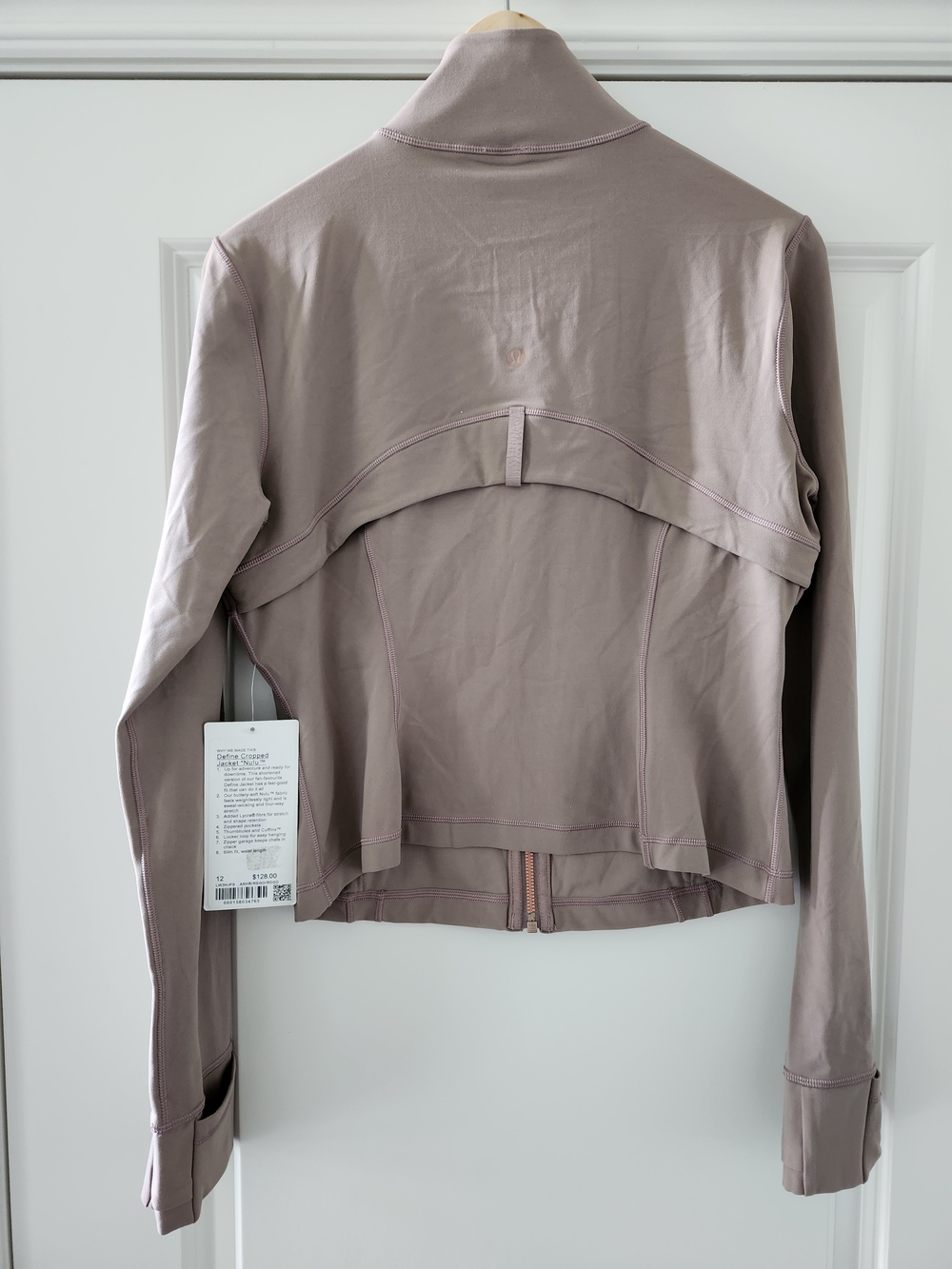 Lululemon Define Cropped Jacket Nulu NWT Size 12 Ashen Rose Rose Gold Zip - Picture 4 of 4